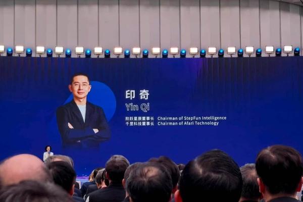 深度解析,洞悉比赛背后的战术博弈与球员故事。 - 九游